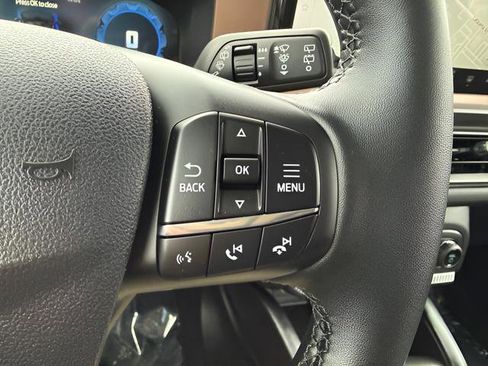 Certified 2025 Ford Bronco Sport Outer Banks w/ Outer Banks Tech Package+ AWD/4WD image 18
