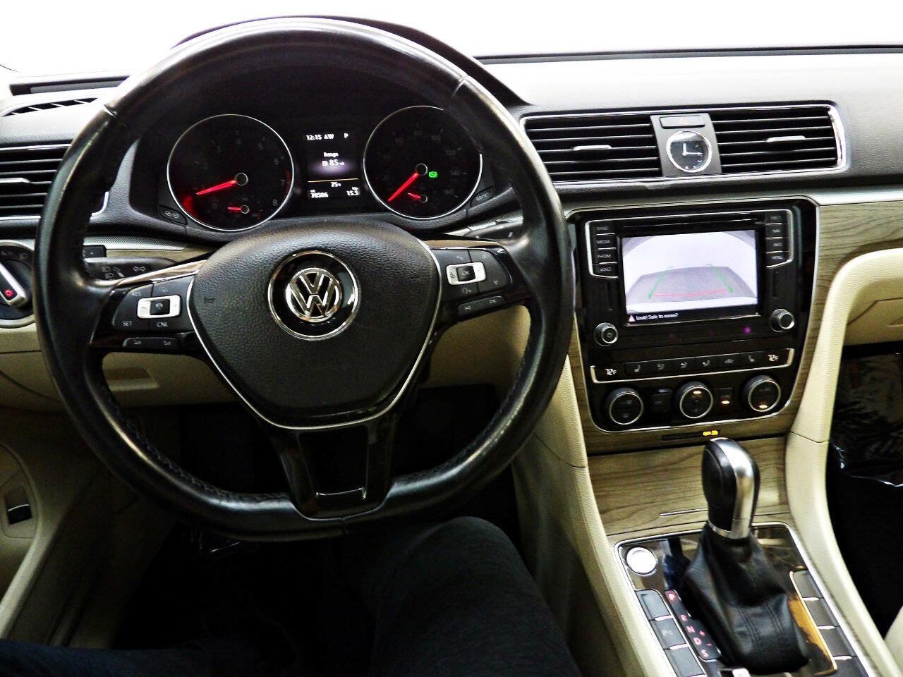 Used 2017 Volkswagen Passat 1.8T SE FWD image 17