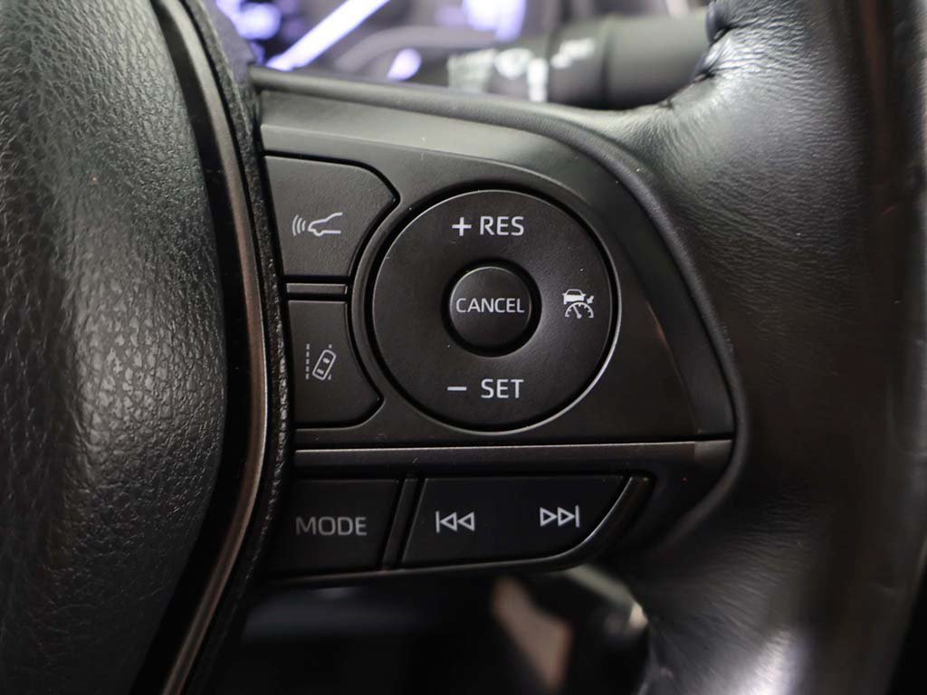 Used 2022 Toyota Camry SE FWD image 36
