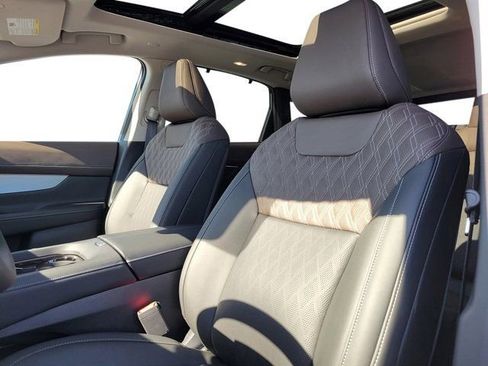 New 2026 Nissan Murano Platinum w/ Cargo Package image 17