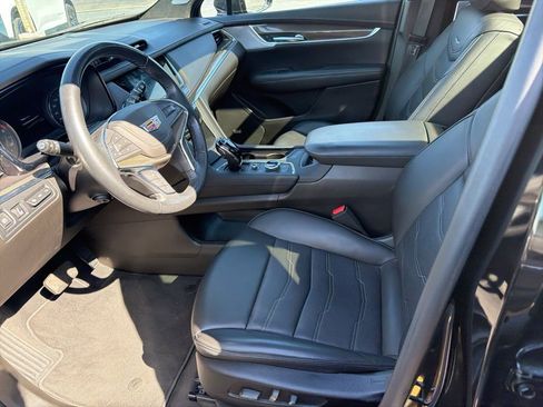 Used 2024 Cadillac XT5 Premium Luxury w/ Platinum Package image 5