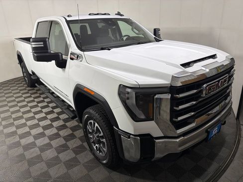 Used 2024 GMC Sierra 3500 SLE w/ SLE Convenience Package AWD/4WD image 1