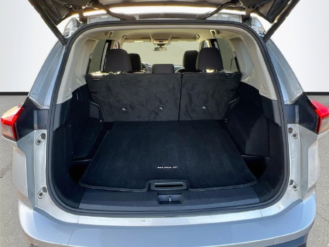 Used 2024 Nissan Rogue SV FWD image 19