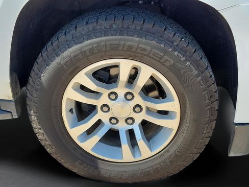 Used 2019 Chevrolet Tahoe LT image 7