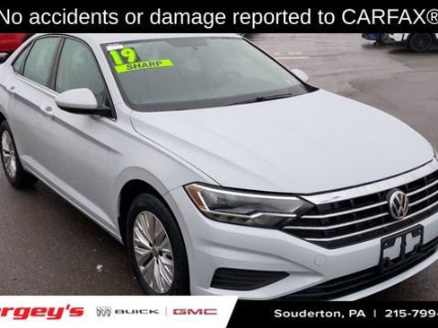 Used 2019 Volkswagen Jetta S w/ Driver Assistance Package image 2
