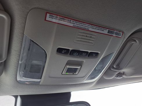 Used 2022 Toyota Corolla LE image 17