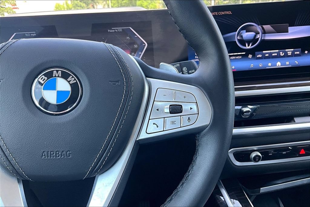 Used 2026 BMW X7 xDrive40i AWD/4WD image 10