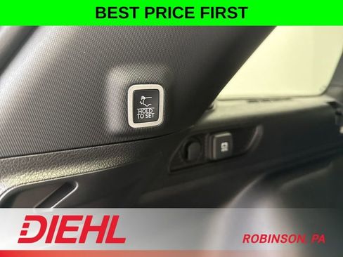 New 2026 Jeep Grand Cherokee Altitude AWD/4WD image 10