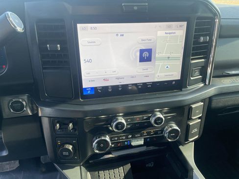 Used 2025 Ford F250 Lariat AWD/4WD image 19