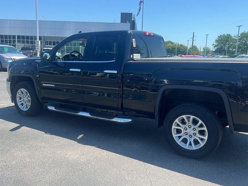 Used 2016 GMC Sierra 1500 SLE w/ SLE Value Package AWD/4WD image 11