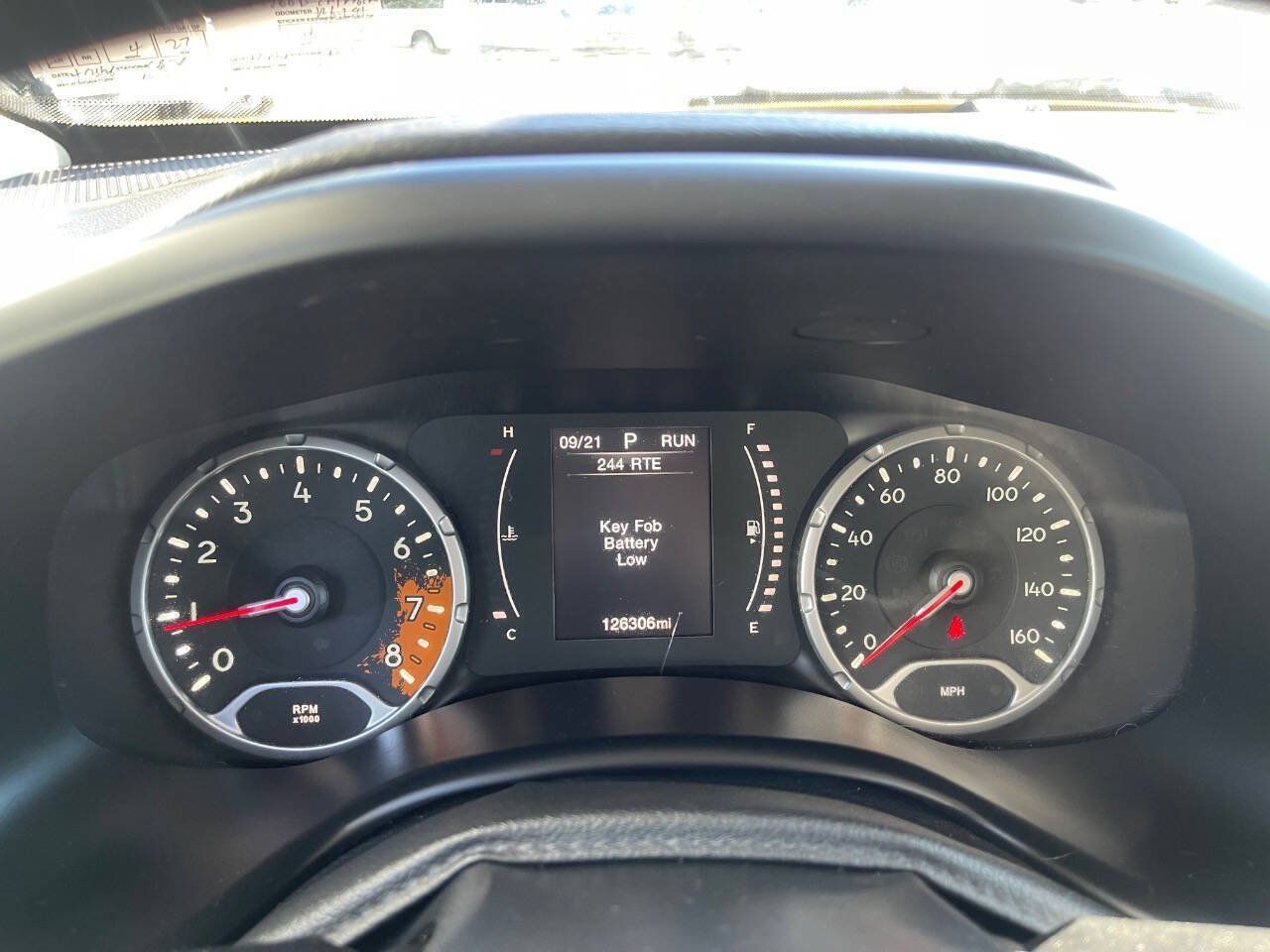 Used 2017 Jeep Renegade Latitude AWD/4WD image 12