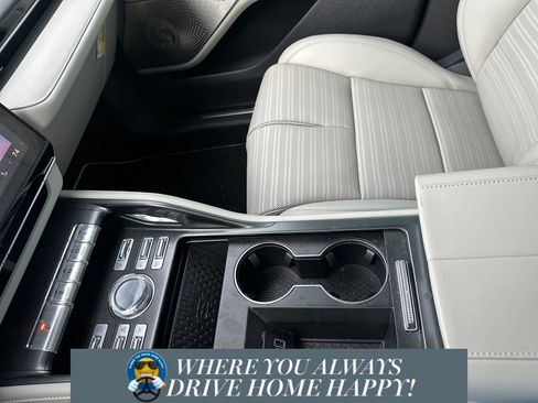 New 2026 Lincoln Nautilus Reserve image 15