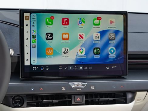 New 2026 Lexus ES 350e FWD image 15