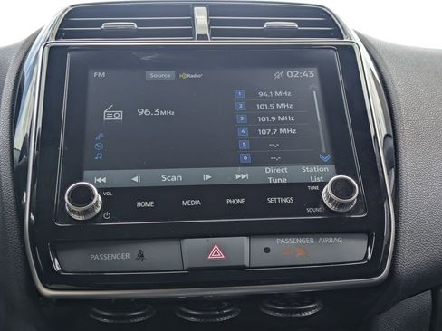 Used 2025 Mitsubishi Outlander Sport SE AWD/4WD image 18