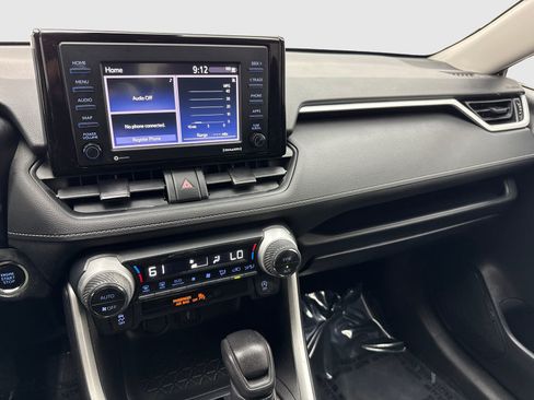 Used 2021 Toyota RAV4 XLE AWD/4WD image 24