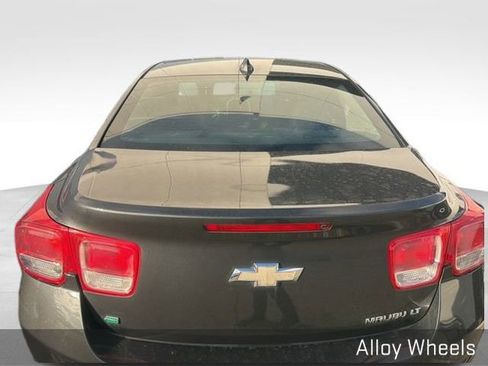 Used 2015 Chevrolet Malibu LT image 6