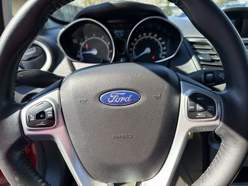 Used 2016 Ford Fiesta SE image 15
