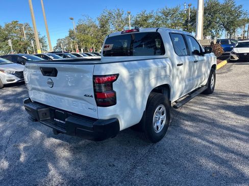 Certified 2024 Nissan Frontier S image 5