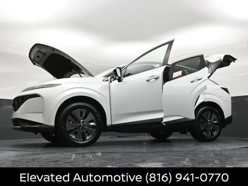Certified 2025 Nissan Murano SL AWD/4WD image 39