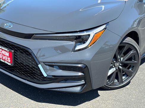New 2026 Toyota Corolla SE FWD image 3