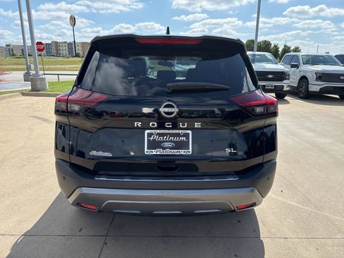Used 2022 Nissan Rogue SL FWD image 4