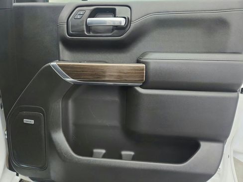 Used 2021 Chevrolet Silverado 1500 RST image 25