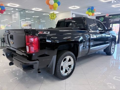 Used 2017 Chevrolet Silverado 1500 LTZ Z71 w/ LTZ Plus Package AWD/4WD image 12