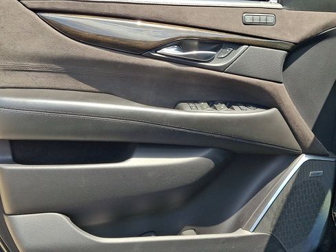Used 2018 Cadillac Escalade ESV Platinum AWD/4WD image 15