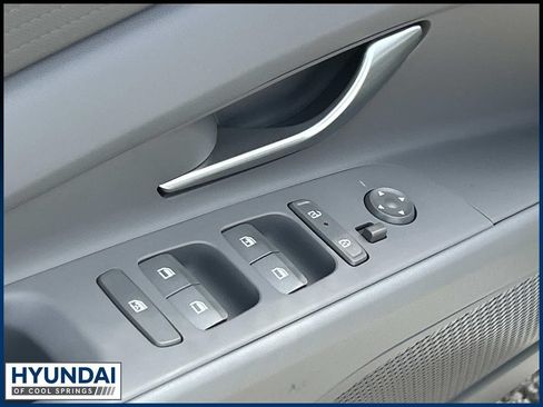 New 2026 Hyundai Elantra SE FWD image 16