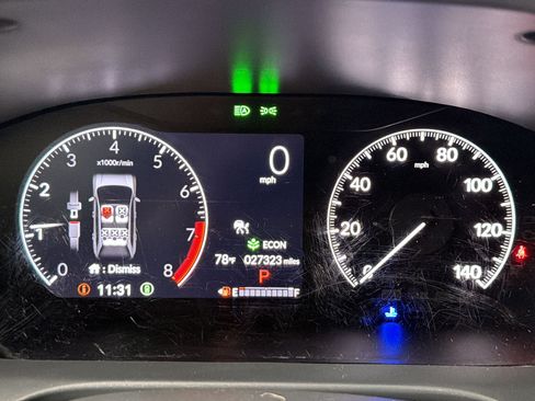 Used 2025 Honda HR-V LX image 14