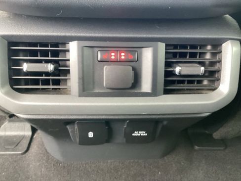 Used 2021 Ford F150 Lariat w/ Equipment Group 502A High AWD/4WD image 14