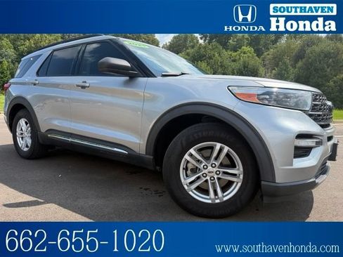 Used 2021 Ford Explorer XLT w/ Equipment Group 202A RWD image 1