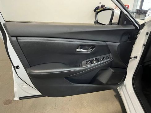 Used 2020 Nissan Sentra SV w/ Trunk Package FWD image 24