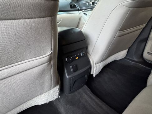 Used 2013 Ford Explorer FWD image 30