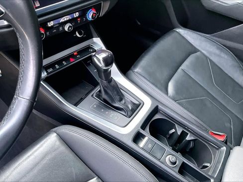 Used 2022 Audi Q3 2.0T Premium Plus image 15