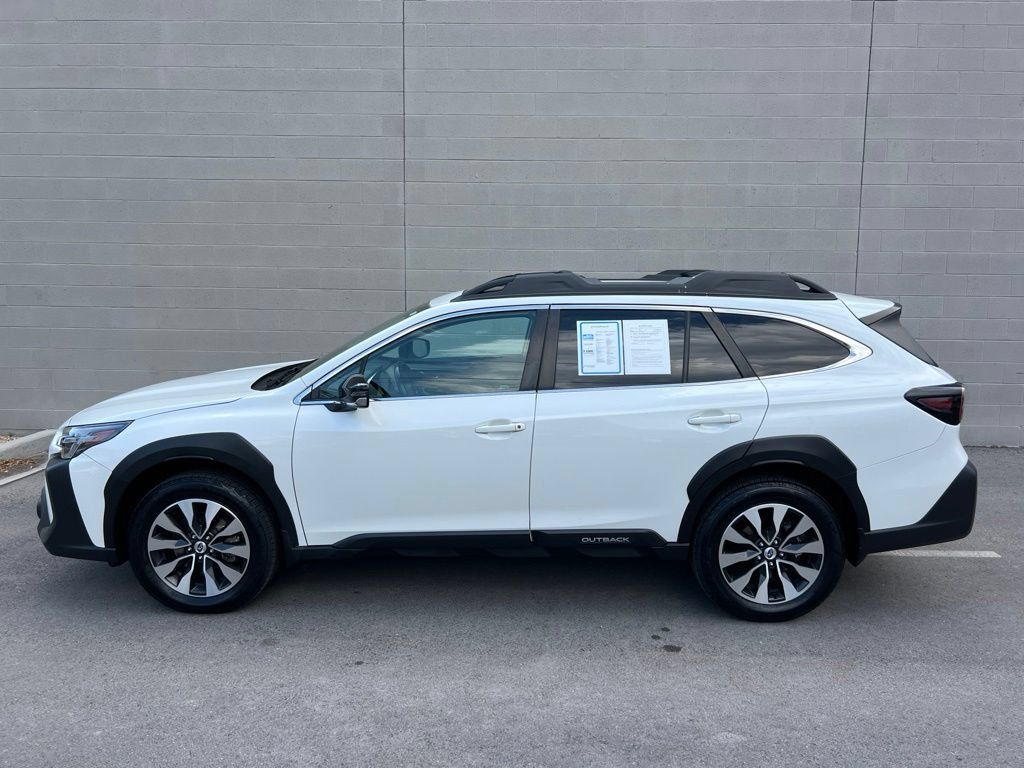 Used 2024 Subaru Outback Limited XT AWD/4WD image 3