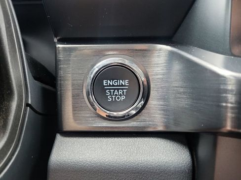 Used 2023 Ford F250 Lariat w/ Chrome Package AWD/4WD image 33