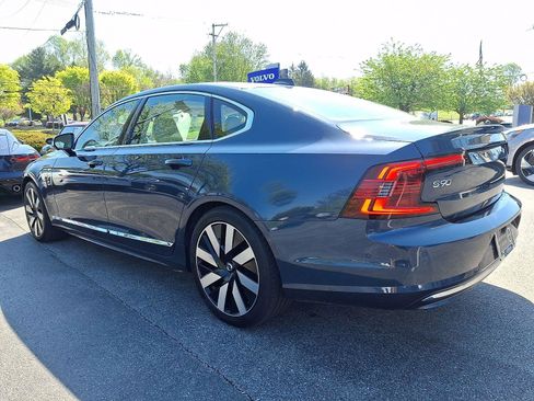 Certified 2024 Volvo S90 T8 Ultimate w/ Lounge Package AWD/4WD image 4