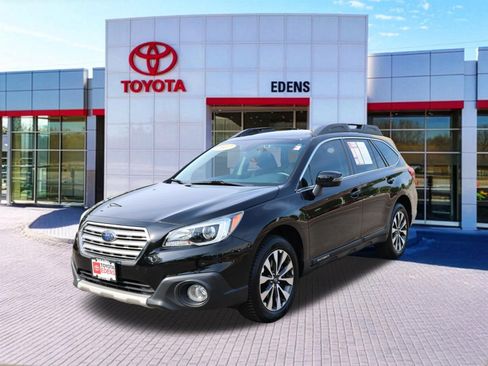 Used 2017 Subaru Outback 2.5i Limited AWD/4WD image 11