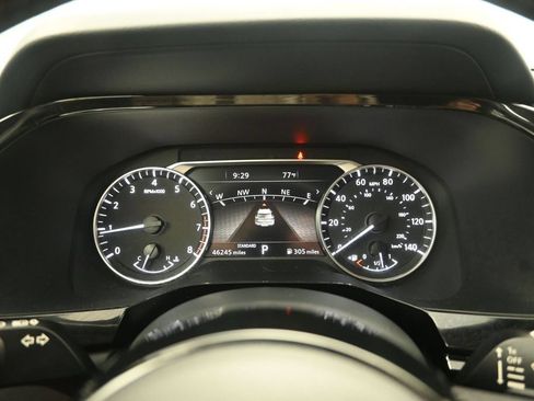 Certified 2025 Nissan Pathfinder SL FWD image 14