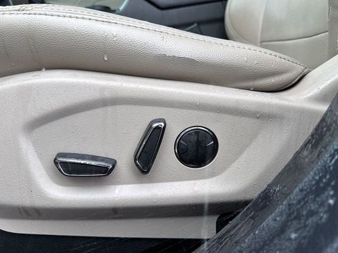 Used 2018 Ford Explorer Limited FWD image 13