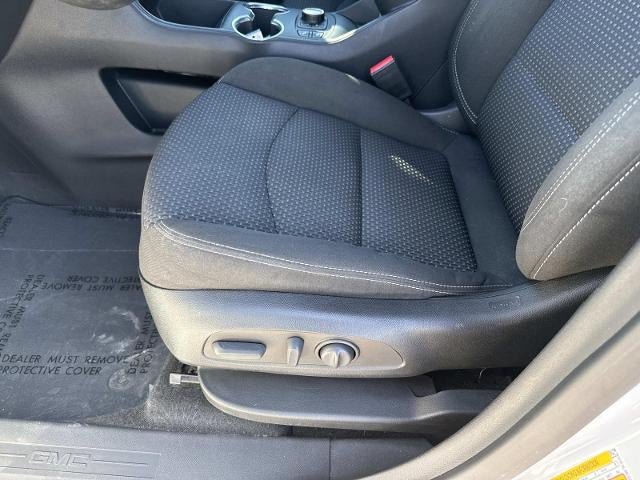 Used 2023 GMC Terrain SLE w/ Driver Convenience Package FWD image 16