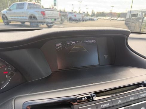 Used 2017 Honda Accord Sport image 17