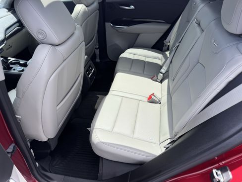 Used 2019 Cadillac XT4 Premium Luxury FWD image 25