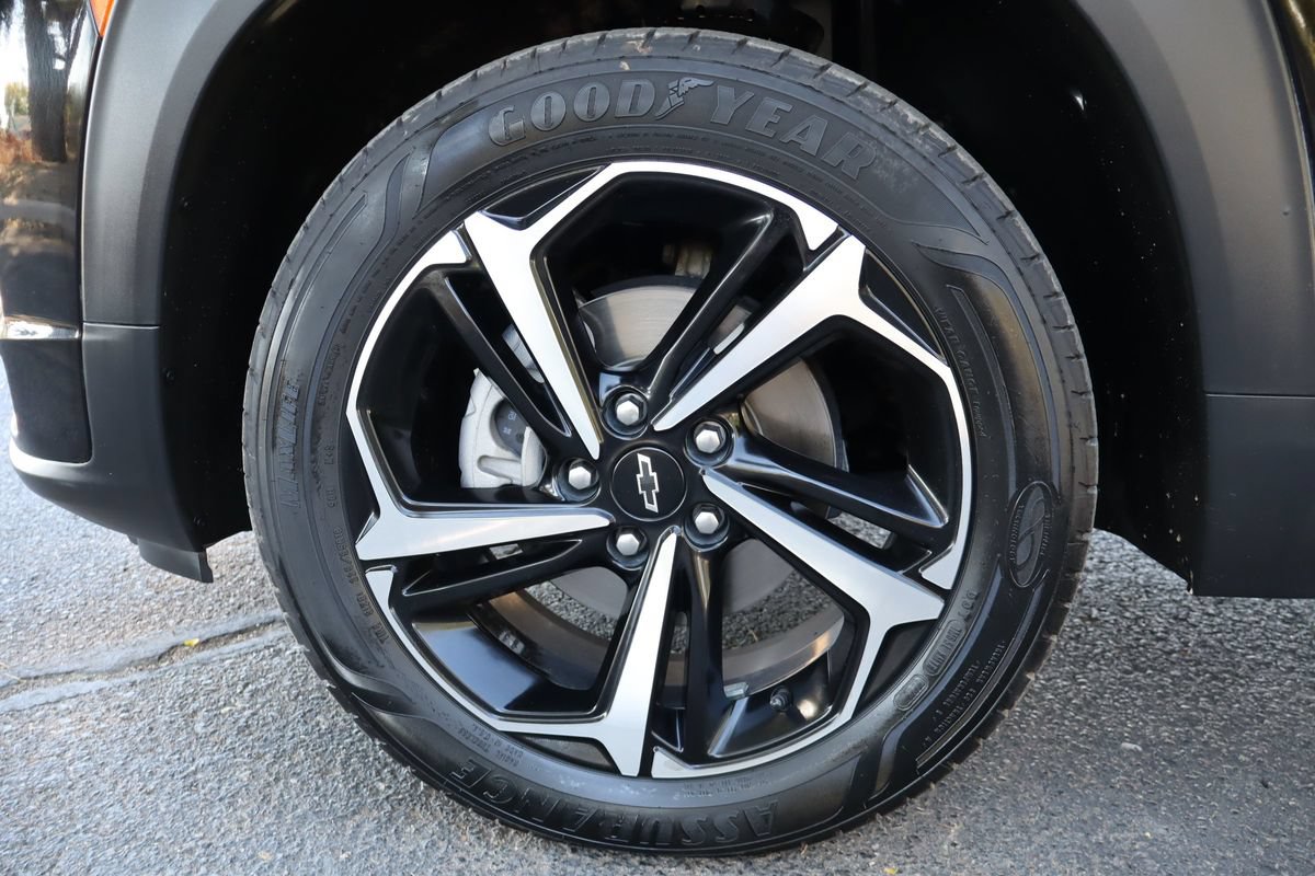 Used 2021 Chevrolet TrailBlazer RS w/ Technology Package AWD/4WD image 41