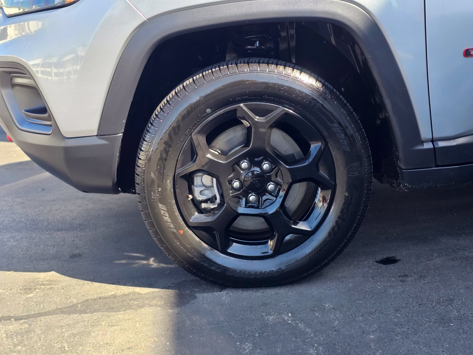 Used 2024 Jeep Compass Trailhawk AWD/4WD image 15
