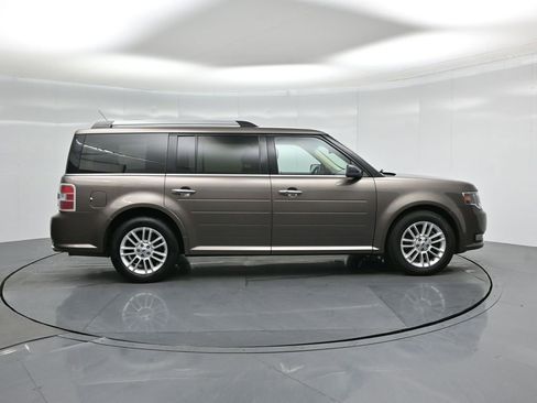 Certified 2019 Ford Flex SEL w/ Equipment Group 202A image 28