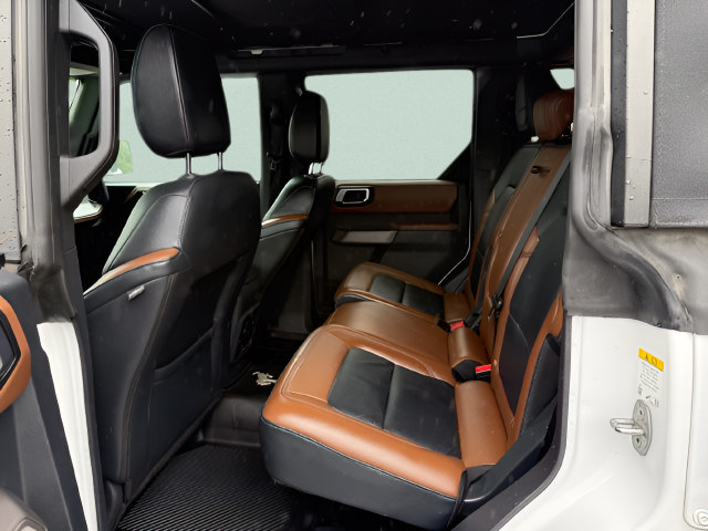 Used 2022 Ford Bronco Outer Banks AWD/4WD image 5