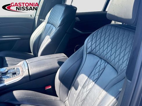 Used 2021 BMW X7 xDrive40i w/ Executive Package image 26