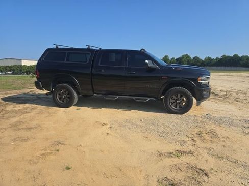 Used 2022 RAM 2500 Laramie AWD/4WD image 10